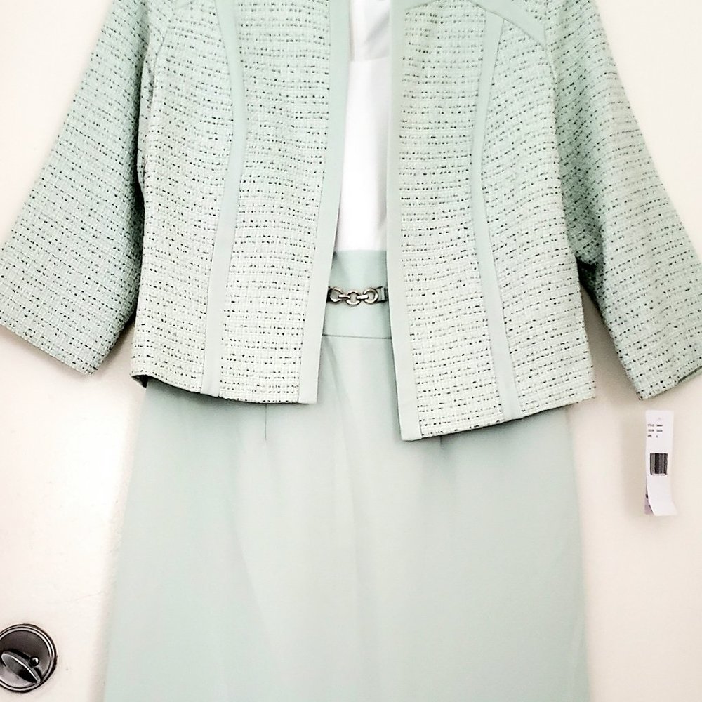 Studio One New York 2 piece set Dress size 6 (womens)  color Sage/Mint - NWT